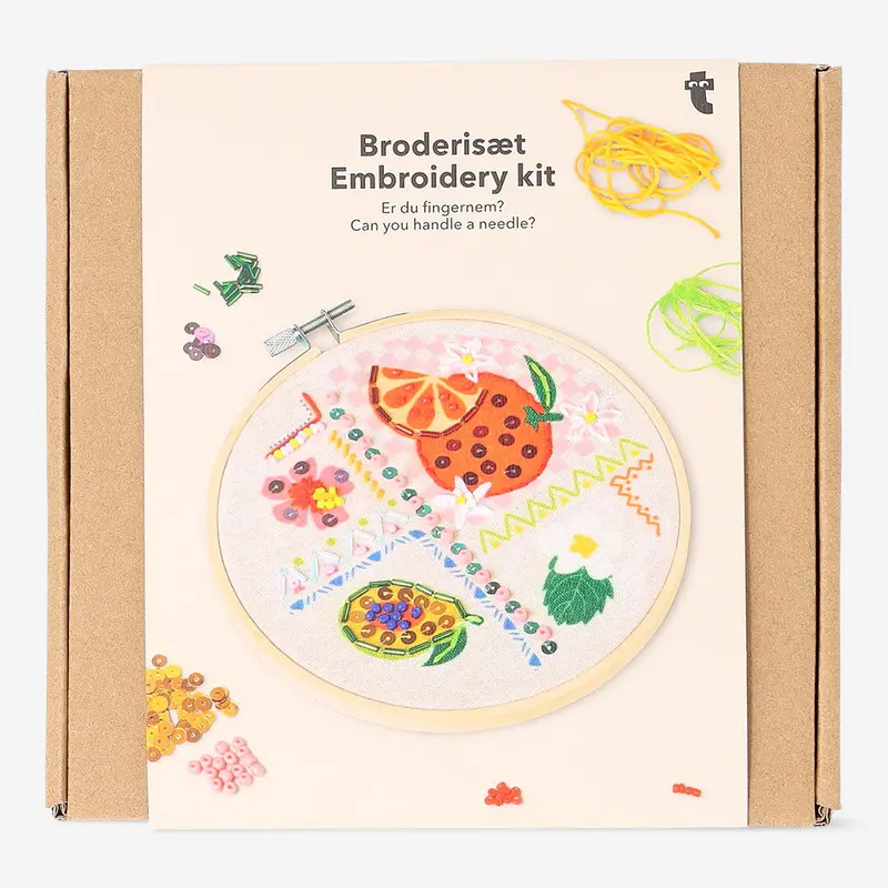 Tropical-Themed Embroidery Starter Kit – All-In-One Set 1